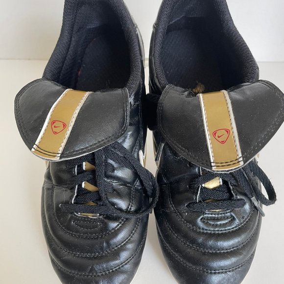 NIKE JR TIEMPO 750 II VT VERSATRACT YOUTH SOCCER CLEATS – SIZE 4.5Y – BLACK/GOLD - Picture 4 of 12